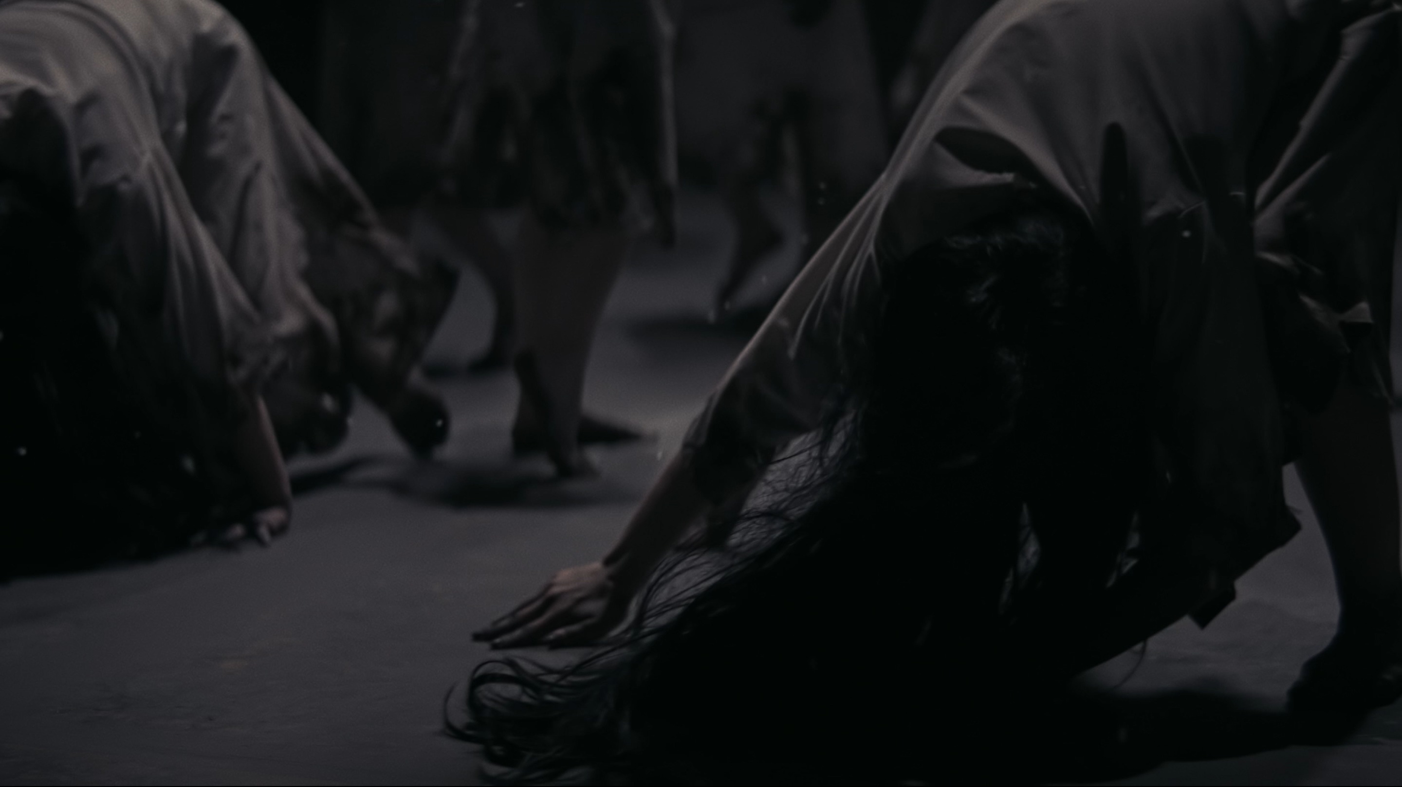 SMBCモビット×貞子コラボダンス動画（編集／スタイリング） | WORKS | VIXI INC