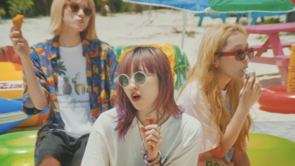 Chilli Beans.「pineapple!」MV