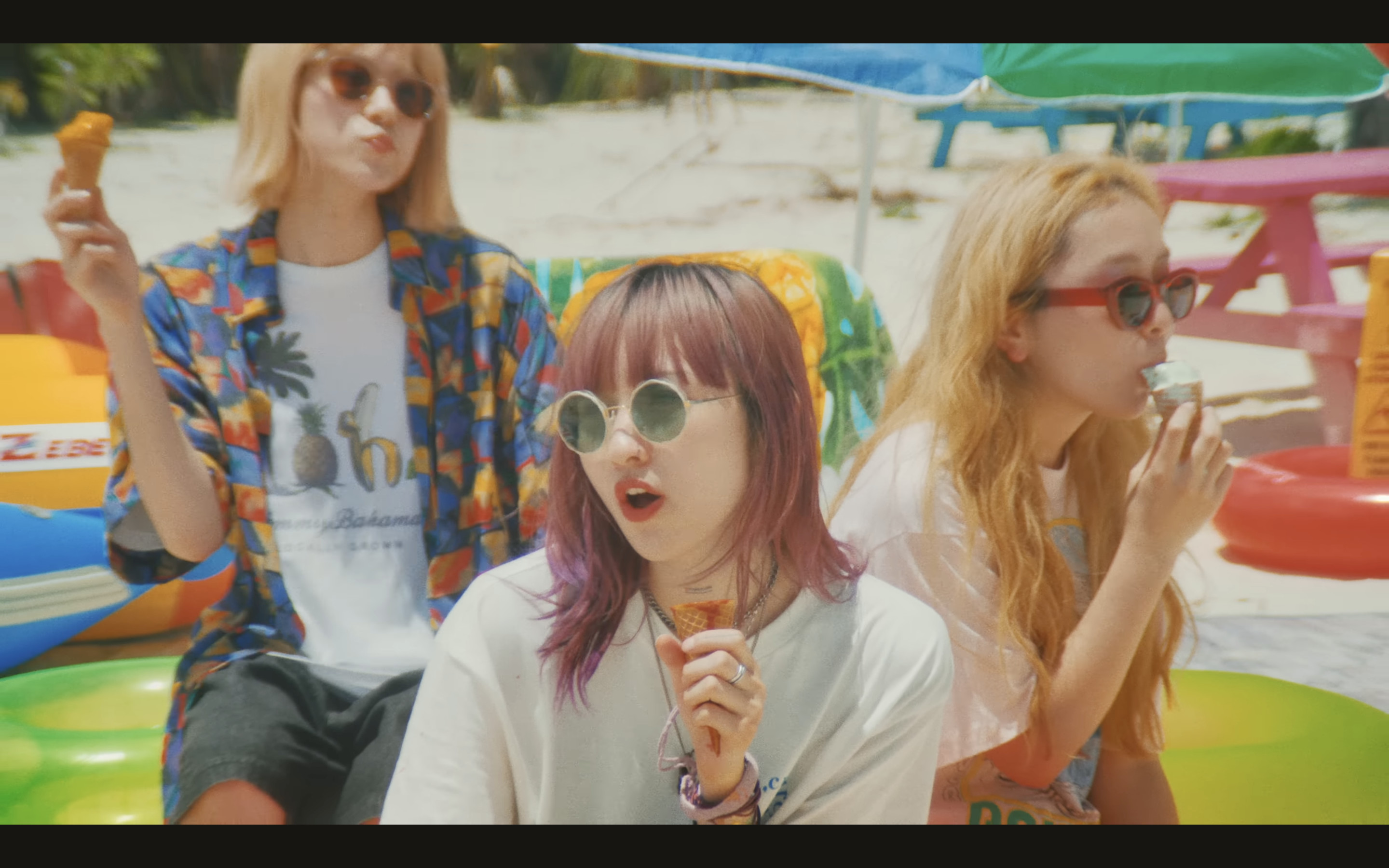 Chilli Beans.「pineapple!」MV