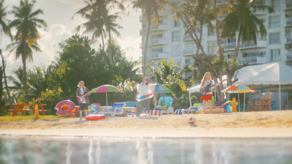 Chilli Beans.「pineapple!」MV