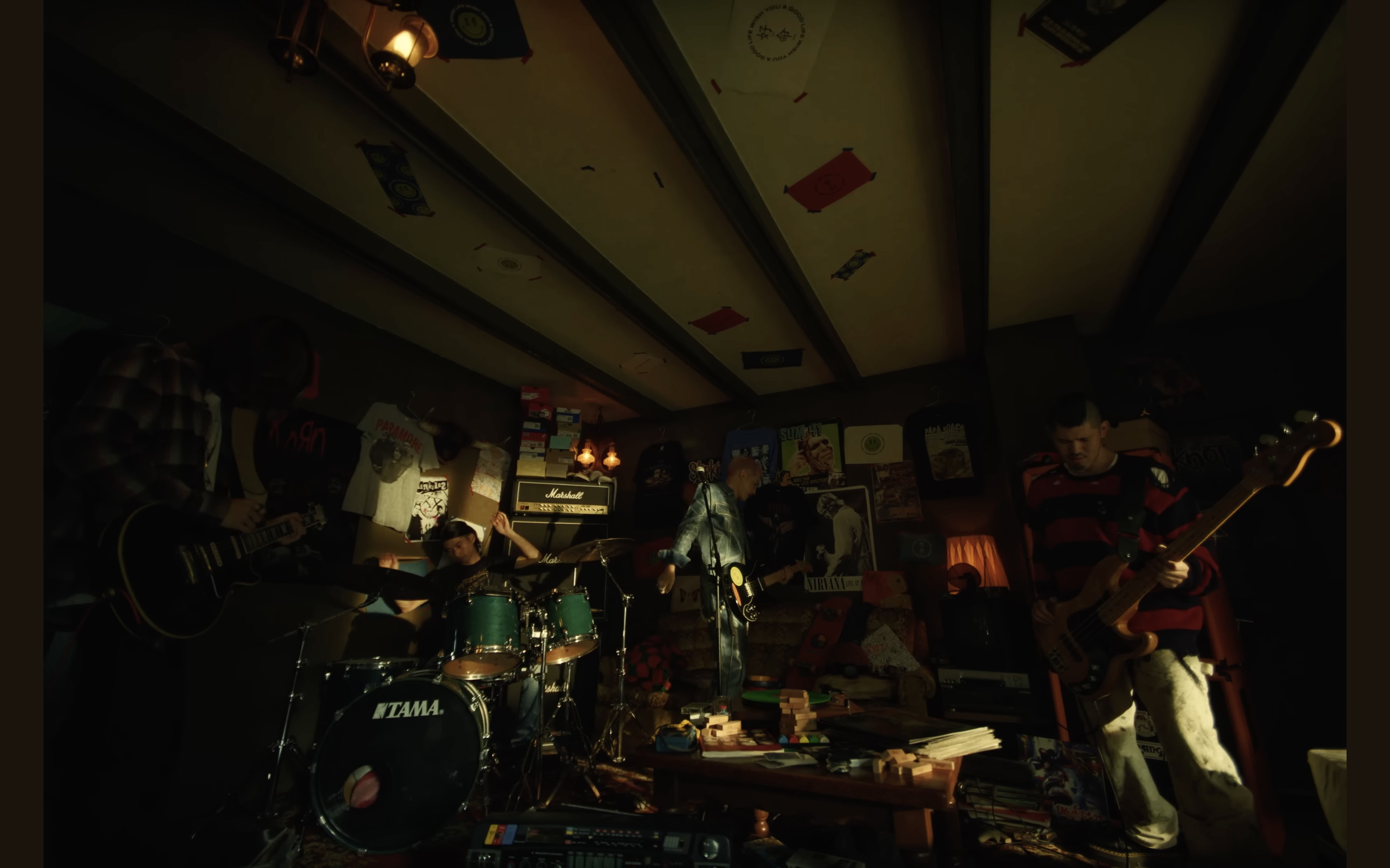 周湯豪NICKTHEREAL「〈我的i〉」MV