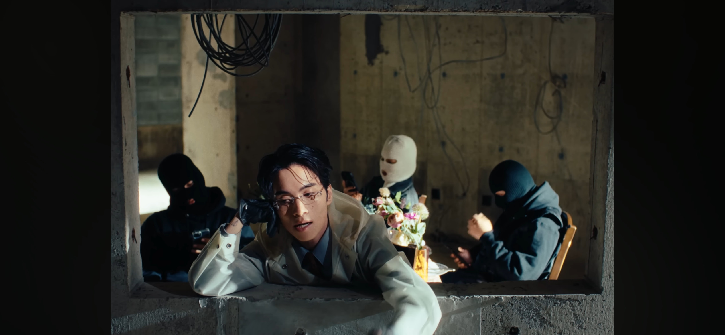 SIRUP「UNDERCOVER feat. Ayumu Imazu」MV