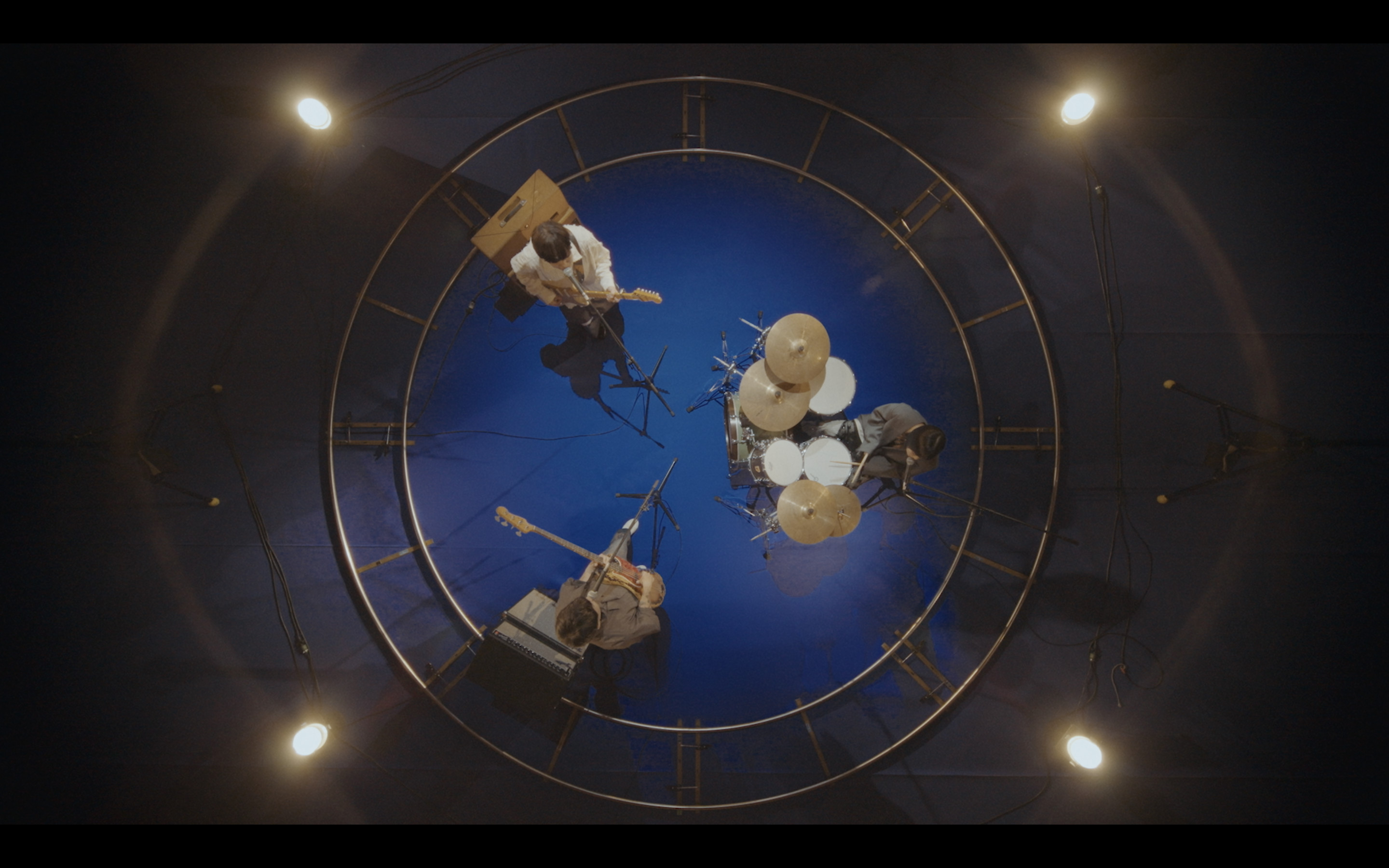 Saucy Dog「奇跡を待ってたって」MV