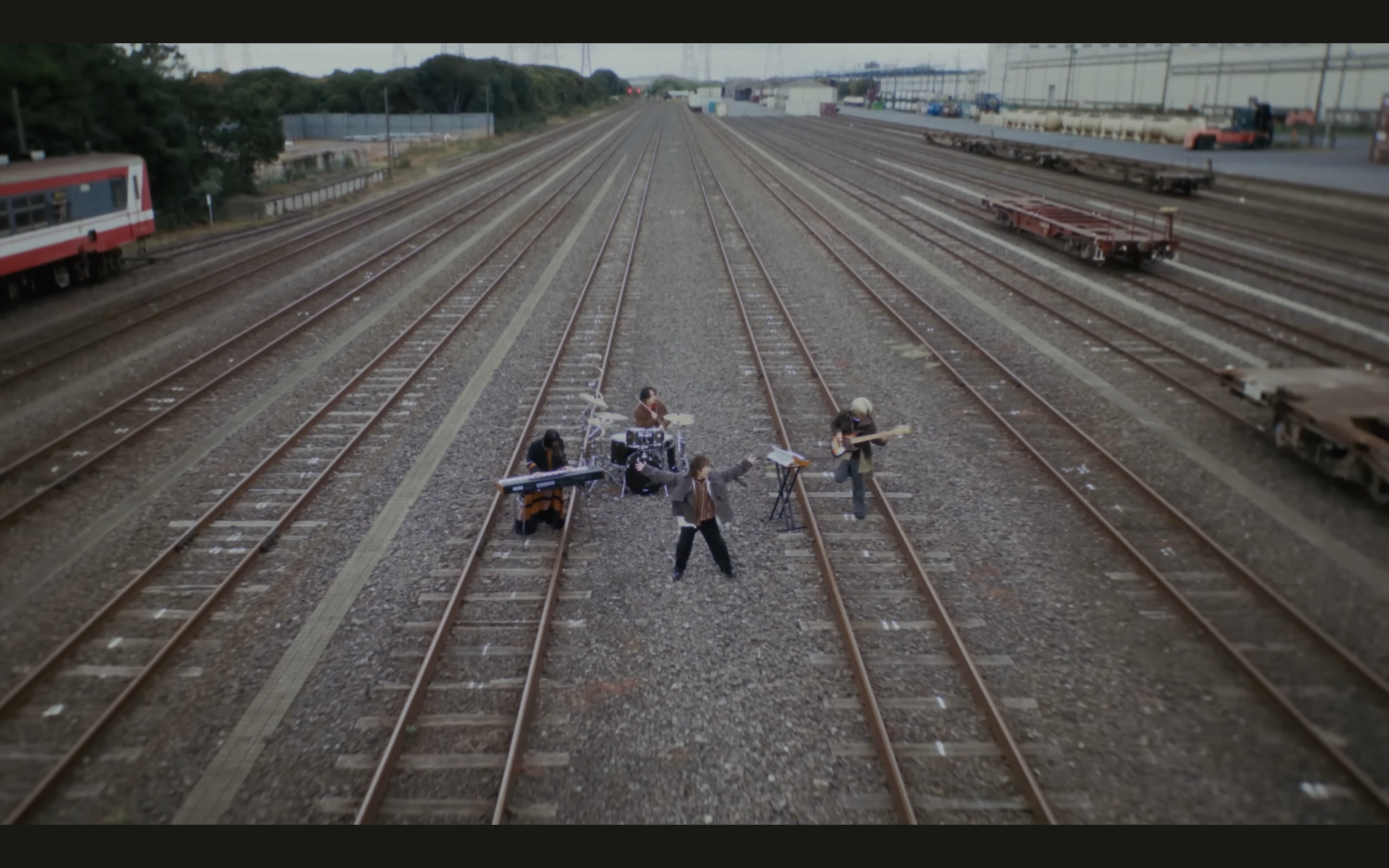 レトロリロン「バースデイ」MV